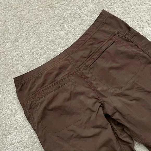 MOUNTAIN HARDWEAR Women OL1153 Brown Cropped Hiking Capri Pants SZ 10 Zip Pocket - Picture 9 of 15